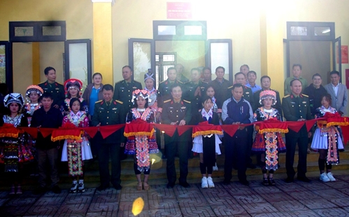 Binh đoàn 12 bàn giao nhà sinh hoạt cộng đồng tại xã Na Ngoi (Kỳ Sơn, Nghệ An)